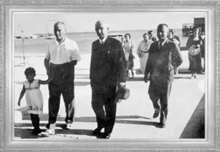 $1ebe949c80a3fb5400d35a996c0b789e_kMustafa Kemal ATAT&#220;RK, Ba&#351;bakan &#304;smet &#304...webp
