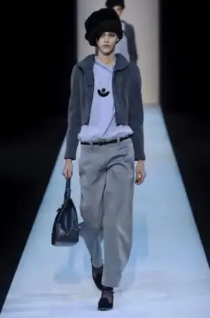 $giorgio_armani_2013_2014_sonbahar_kis_defilesi_modelleri (1).webp