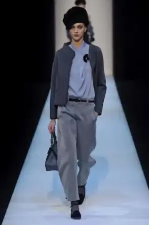 $giorgio_armani_2013_2014_sonbahar_kis_defilesi_modelleri (2).webp