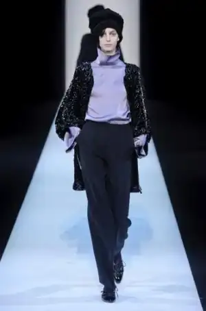 $giorgio_armani_2013_2014_sonbahar_kis_defilesi_modelleri (8).webp