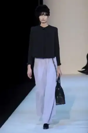 $giorgio_armani_2013_2014_sonbahar_kis_defilesi_modelleri (10).webp