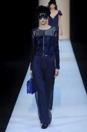 $giorgio_armani_2013_2014_sonbahar_kis_defilesi_modelleri (19).webp