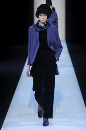 $giorgio_armani_2013_2014_sonbahar_kis_defilesi_modelleri (21).webp