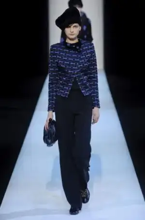 $giorgio_armani_2013_2014_sonbahar_kis_defilesi_modelleri (22).webp