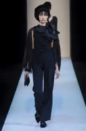 $giorgio_armani_2013_2014_sonbahar_kis_defilesi_modelleri (32).webp