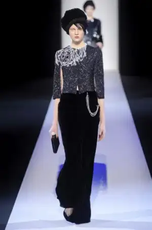 $giorgio_armani_2013_2014_sonbahar_kis_defilesi_modelleri (56).webp