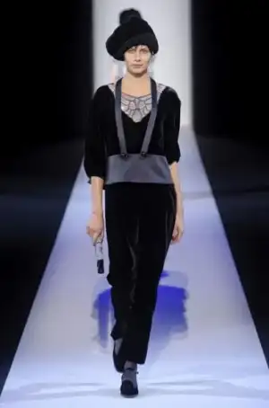 $giorgio_armani_2013_2014_sonbahar_kis_defilesi_modelleri (62).webp