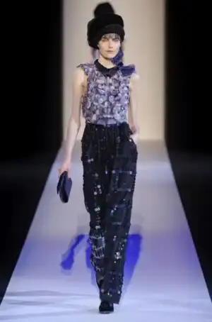 $giorgio_armani_2013_2014_sonbahar_kis_defilesi_modelleri (67).webp