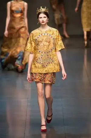 $Dolce_Gabbana_Sonbahar_Kis_2013_2014_modelleri_defilesi_koleksiyonu (1).webp