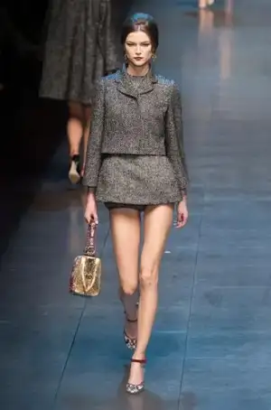 $Dolce_Gabbana_Sonbahar_Kis_2013_2014_modelleri_defilesi_koleksiyonu (13).webp