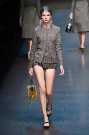 $Dolce_Gabbana_Sonbahar_Kis_2013_2014_modelleri_defilesi_koleksiyonu (18).webp