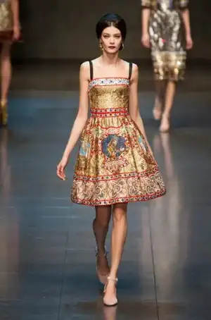 $Dolce_Gabbana_Sonbahar_Kis_2013_2014_modelleri_defilesi_koleksiyonu (66).webp