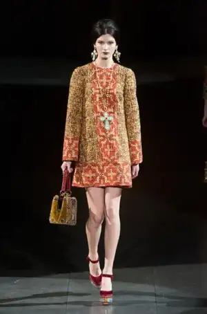 $Dolce_Gabbana_Sonbahar_Kis_2013_2014_modelleri_defilesi_koleksiyonu (73).webp