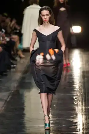 $carven_2013_2014_sonbahar_kis_modelleri_defilesi (31).webp