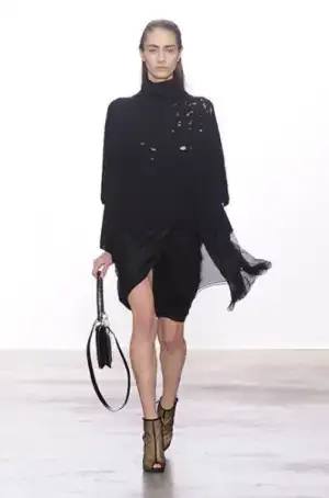 $giambattista_valli_2013_2014_sonbahar_kis_defilesi_modelleri_elbise_koleksiyonu (6).webp