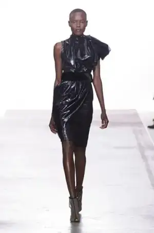 $giambattista_valli_2013_2014_sonbahar_kis_defilesi_modelleri_elbise_koleksiyonu (27).webp