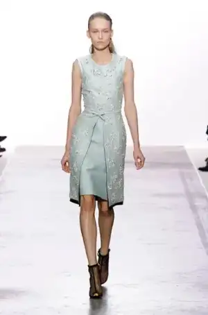 $giambattista_valli_2013_2014_sonbahar_kis_defilesi_modelleri_elbise_koleksiyonu (35).webp