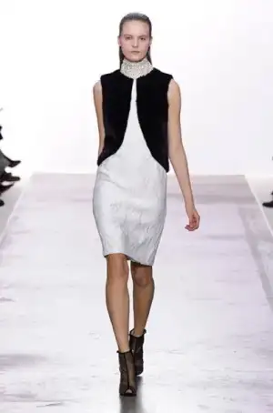 $giambattista_valli_2013_2014_sonbahar_kis_defilesi_modelleri_elbise_koleksiyonu (36).webp