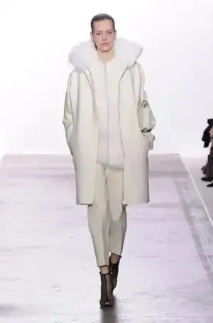 $giambattista_valli_2013_2014_sonbahar_kis_defilesi_modelleri_elbise_koleksiyonu (45).webp