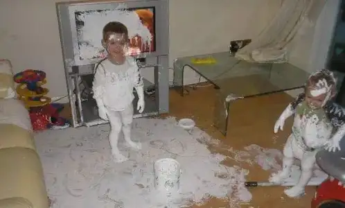 $Yaramaz_Bebekler.webp