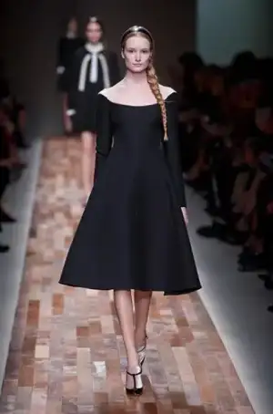 $valentino_sonbahar_kis_2013_2014_defilesi_modelleri_moda_koleksiyonu (29).webp