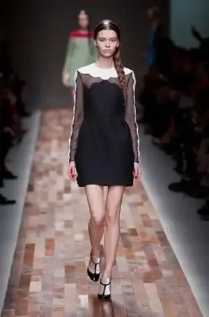 $valentino_sonbahar_kis_2013_2014_defilesi_modelleri_moda_koleksiyonu (34).webp