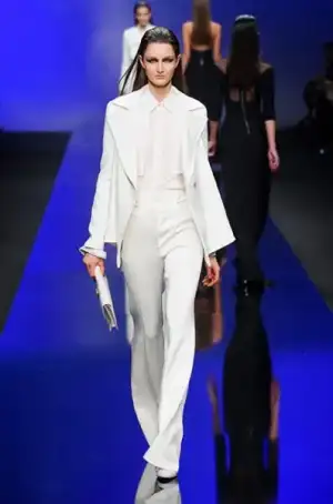 $elie_saab_sonbahar_kis_ 2013_2014_defilesi_modelleri_moda_koleksiyonu (35).webp