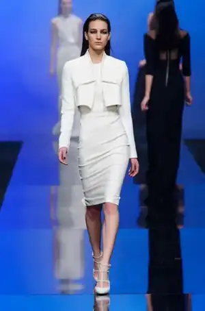 $elie_saab_sonbahar_kis_ 2013_2014_defilesi_modelleri_moda_koleksiyonu (36).webp