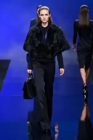 $elie_saab_sonbahar_kis_ 2013_2014_defilesi_modelleri_moda_koleksiyonu (49).webp