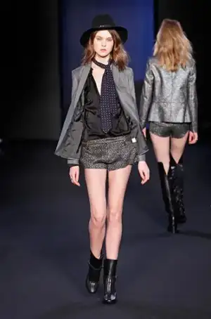 $zadig_voltaire_2013_2014_defile_modelleri_moda_koleksiyon (7).webp