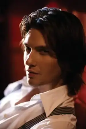 $Ben-Barnes-Best-Pictures-4.webp