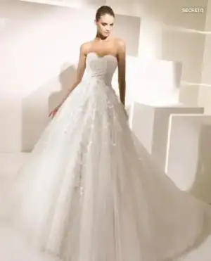 $weddingdress-06.webp
