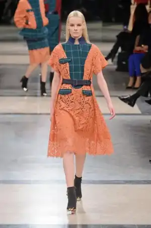 $sacai_sonbahar_kis_2013_2014_modelleri_defilesi_koleksiyonu (13).webp