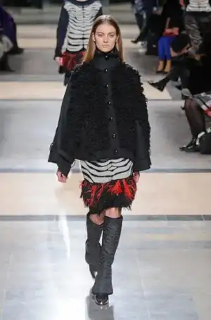 $sacai_sonbahar_kis_2013_2014_modelleri_defilesi_koleksiyonu (17).webp