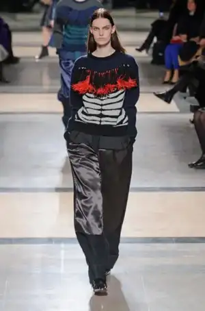 $sacai_sonbahar_kis_2013_2014_modelleri_defilesi_koleksiyonu (19).webp