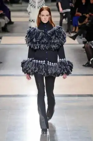 $sacai_sonbahar_kis_2013_2014_modelleri_defilesi_koleksiyonu (22).webp