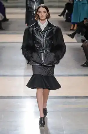 $sacai_sonbahar_kis_2013_2014_modelleri_defilesi_koleksiyonu (27).webp