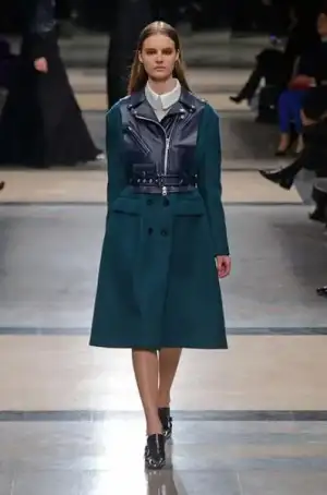 $sacai_sonbahar_kis_2013_2014_modelleri_defilesi_koleksiyonu (29).webp