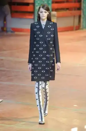 $kenzo_sonbahar_kis_2013_2014_defilesi_modelleri_modasi (6).webp