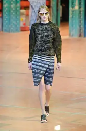 $kenzo_sonbahar_kis_2013_2014_defilesi_modelleri_modasi (9).webp