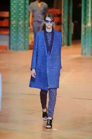 $kenzo_sonbahar_kis_2013_2014_defilesi_modelleri_modasi (15).webp