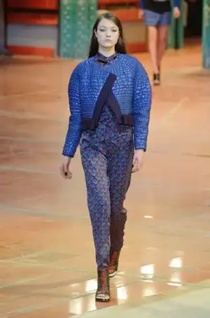 $kenzo_sonbahar_kis_2013_2014_defilesi_modelleri_modasi (17).webp