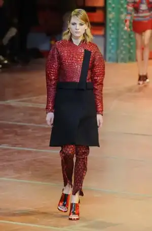 $kenzo_sonbahar_kis_2013_2014_defilesi_modelleri_modasi (25).webp