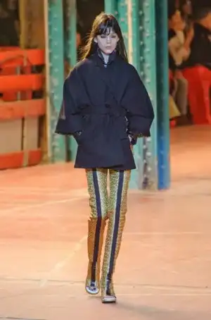 $kenzo_sonbahar_kis_2013_2014_defilesi_modelleri_modasi (34).webp