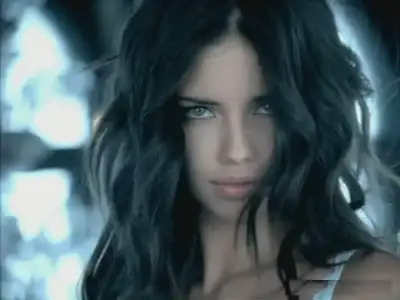 $adriana-lima-007.webp