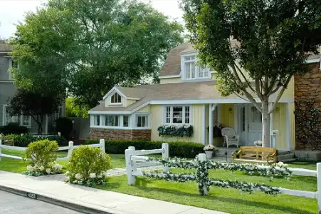 $wisteria-lane.webp
