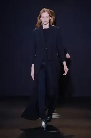 $costume_national_2013_2014_defilesi_moda_koleksiyon (1).webp