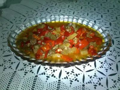 $K&#305;rmz&#305; biber-Patl&#305;can Salatas&#305;.webp