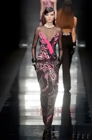 $Leonard_sonbahar_kis_2013_2014_defilesi_modelleri_koleksiyonu (1).webp