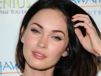 $Megan-Fox-Wallpaper-megan-fox-23130653-1024-768.webp